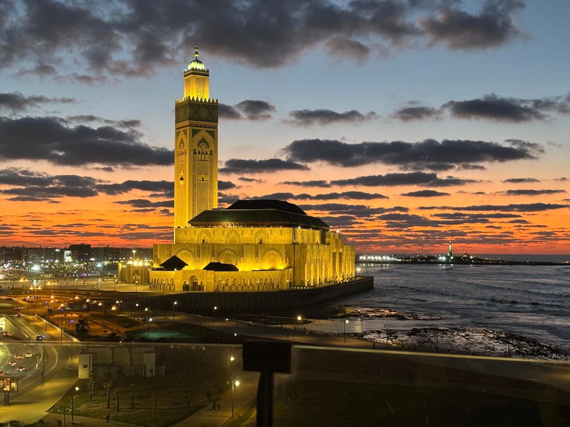 Marina Casa Del Mar - Amazing Sea & Mosque Views Apartment Casablanca Luaran gambar